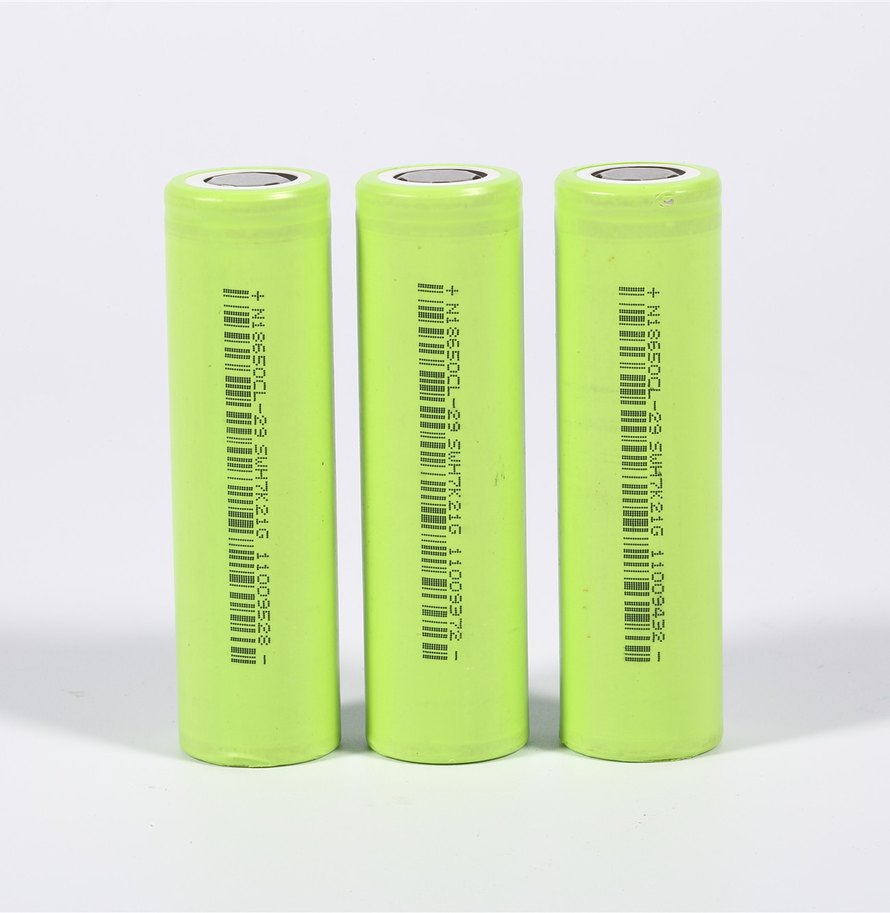 Baterias 18650 verdes de 3,6 volts no frete do porto